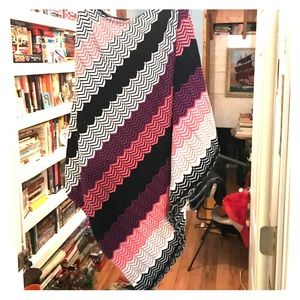 Jessica Simpson maternity poncho